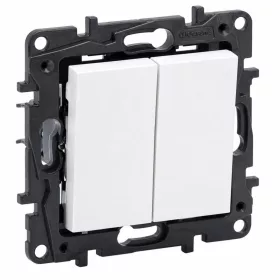   Legrand 863108 Niloé Step kettős váltókapcsoló 10AX fehér