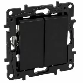 Legrand 863505 Niloé Step csillárkapcsoló 10AX fekete